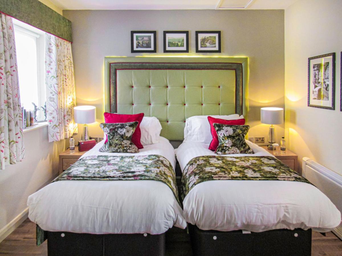 The Rutland Arms Hotel, Bakewell, Derbyshire מראה חיצוני תמונה