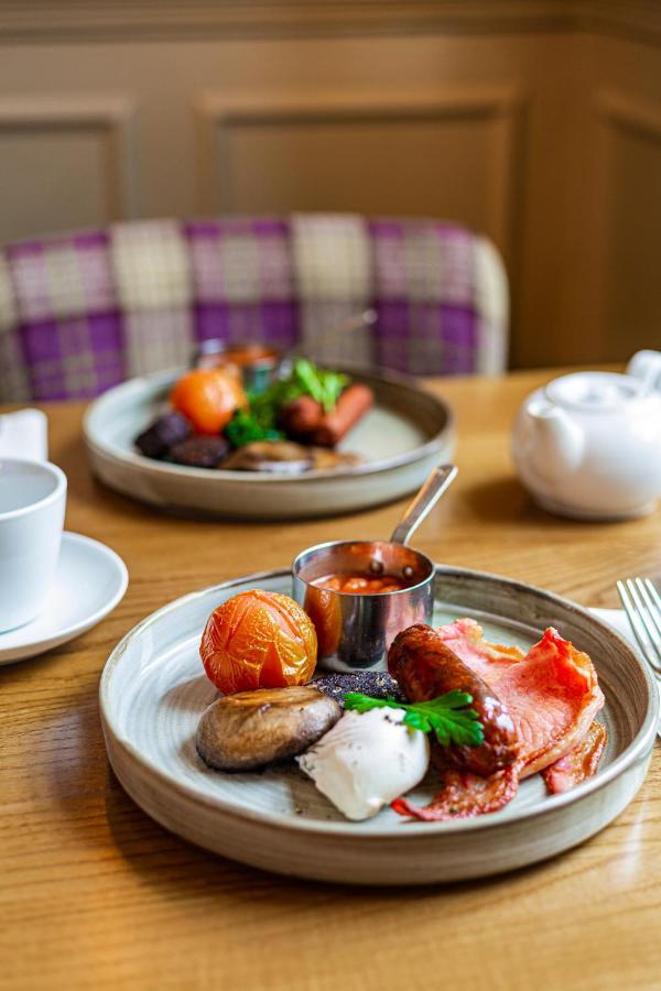The Rutland Arms Hotel, Bakewell, Derbyshire מראה חיצוני תמונה