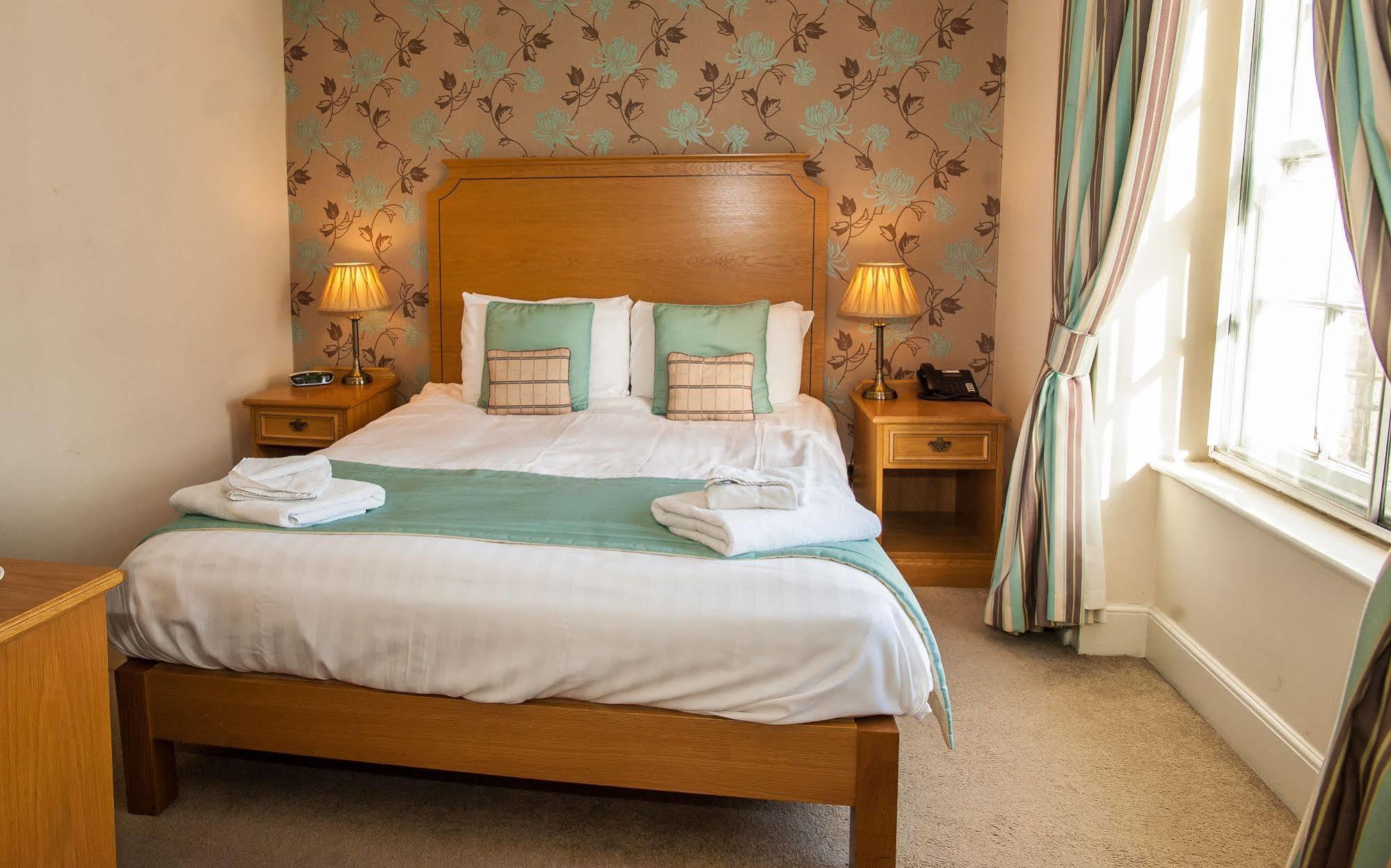 The Rutland Arms Hotel, Bakewell, Derbyshire מראה חיצוני תמונה